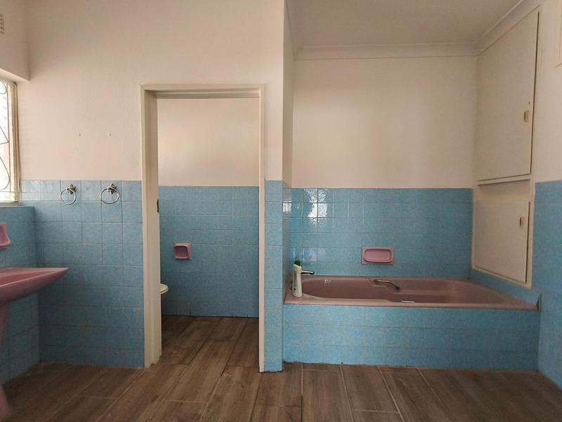 To Let Commercial Property for Rent in Mthata Eastern Cape